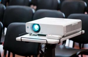 ส่วนประกอบของโปรเจคเตอร์